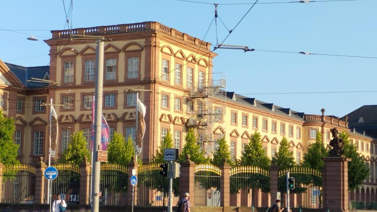 Denkmalschutz Stadthaus Zimmer 1 Im Mannheim Quadrat 외부 사진