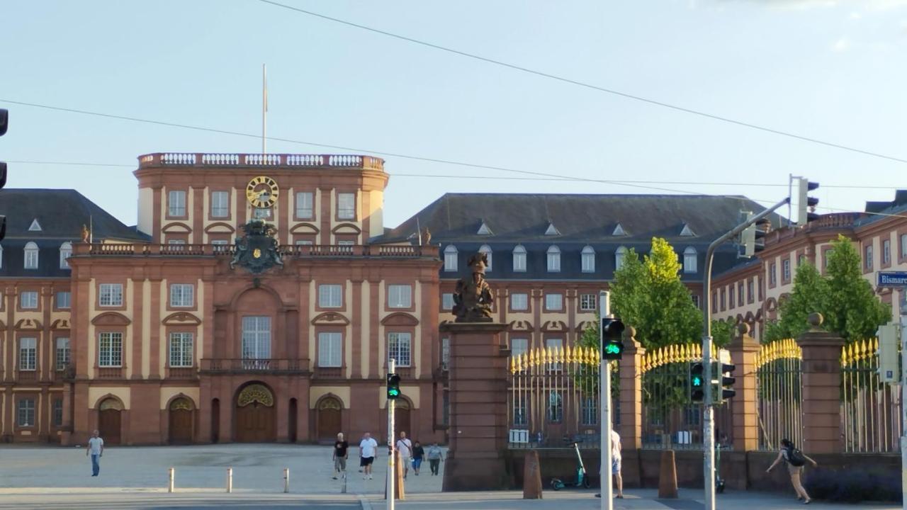Denkmalschutz Stadthaus Zimmer 1 Im Mannheim Quadrat 외부 사진